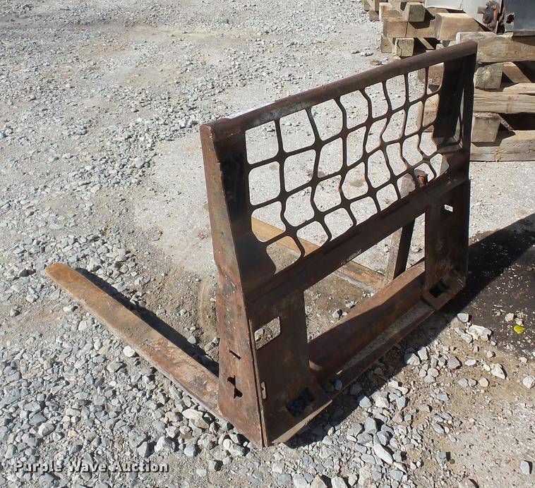 image for item DD9512 Skid steer pallet forks