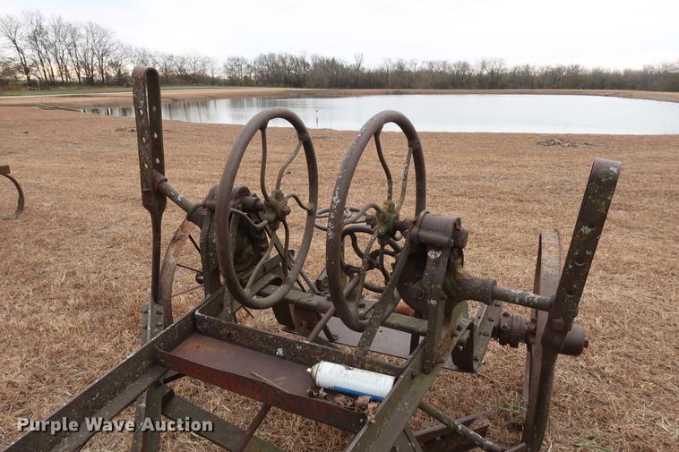 image for item DD9521 C.D. Edwards Mfg. Co. 46H grader