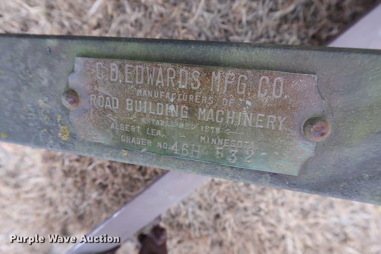 image for item DD9521 C.D. Edwards Mfg. Co. 46H grader
