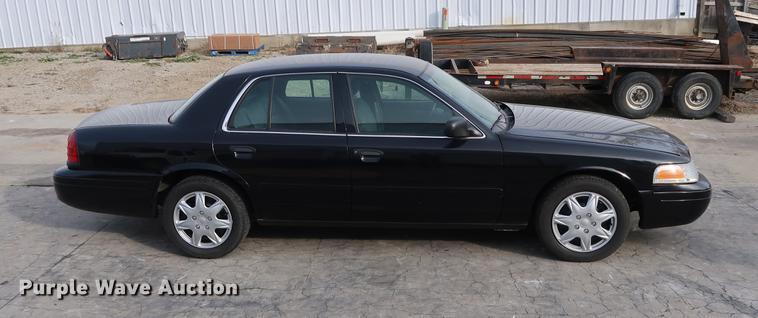 image for item DD9526 2008 Ford Crown Victoria Police Interceptor
