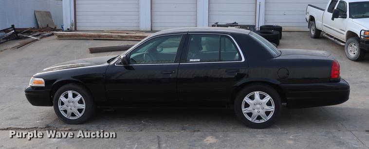 image for item DD9526 2008 Ford Crown Victoria Police Interceptor