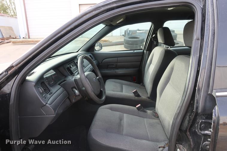 image for item DD9526 2008 Ford Crown Victoria Police Interceptor