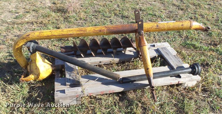 image for item DE9197 Danuser F7-4 post hole auger