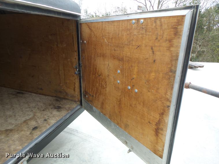 image for item DF9460 1991 Wells Cargo enclosed cargo trailer