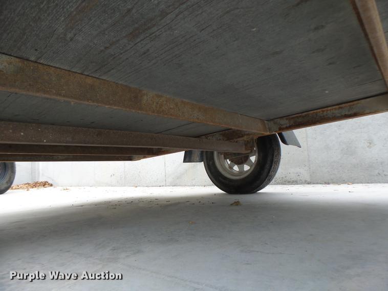 image for item DF9460 1991 Wells Cargo enclosed cargo trailer