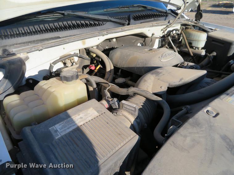 image for item DF9771 2007 GMC Sierra Classic 2500HD Crew Cab pickup truck