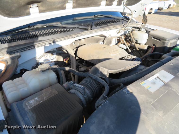 image for item DF9772 2007 GMC Sierra Classic 2500HD Crew Cab pickup truck