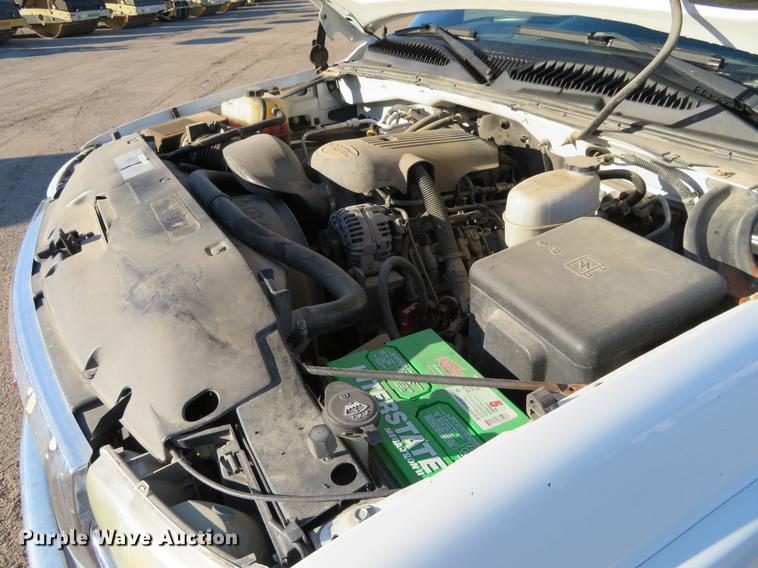 image for item DF9772 2007 GMC Sierra Classic 2500HD Crew Cab pickup truck