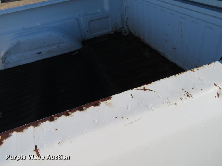 image for item DF9772 2007 GMC Sierra Classic 2500HD Crew Cab pickup truck