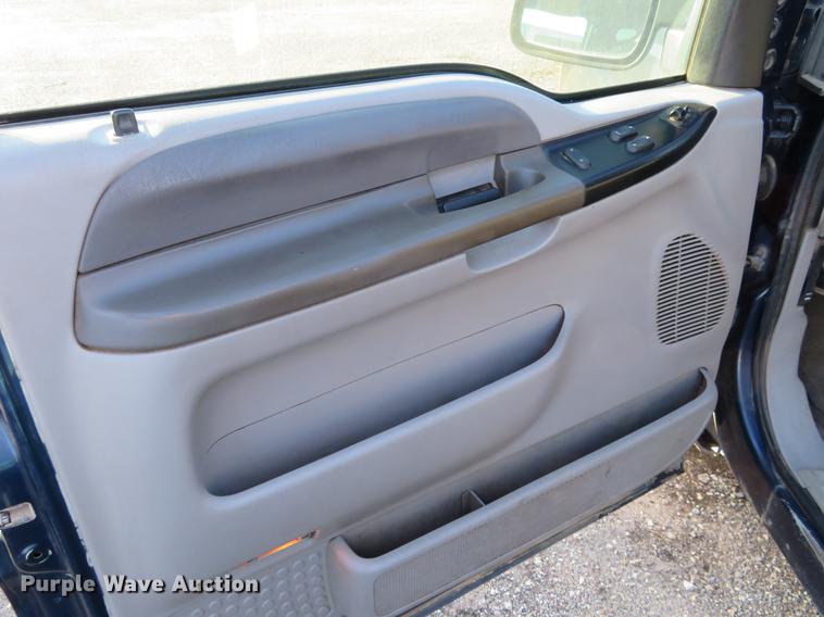 image for item DF9774 2001 Ford F250 Super Duty SuperCab pickup truck