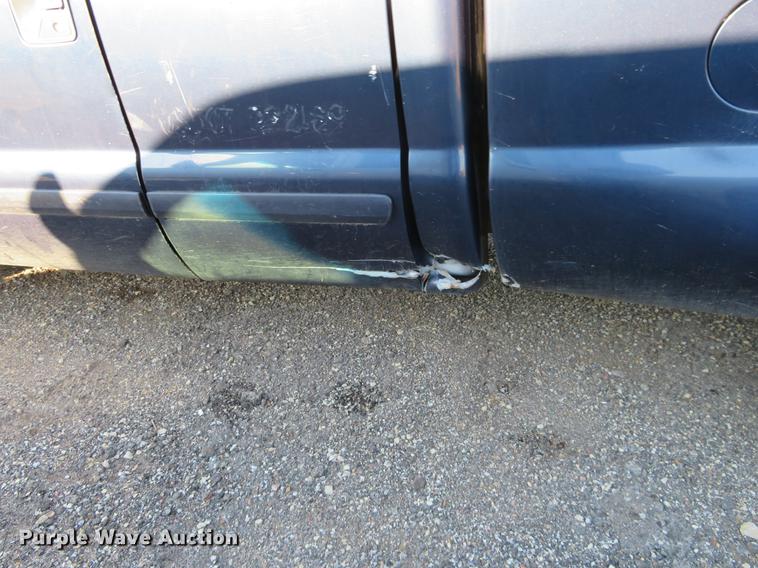 image for item DF9774 2001 Ford F250 Super Duty SuperCab pickup truck