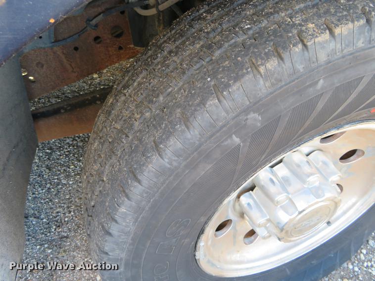 image for item DF9774 2001 Ford F250 Super Duty SuperCab pickup truck