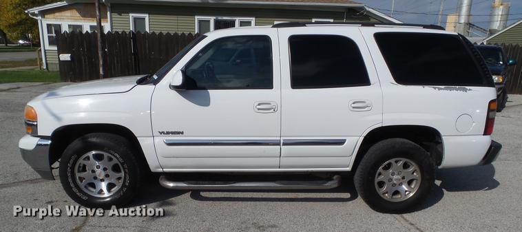 image for item DH9474 2004 GMC Yukon SUV