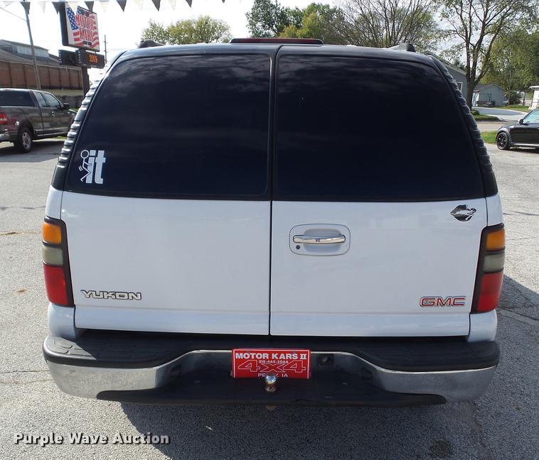image for item DH9474 2004 GMC Yukon SUV