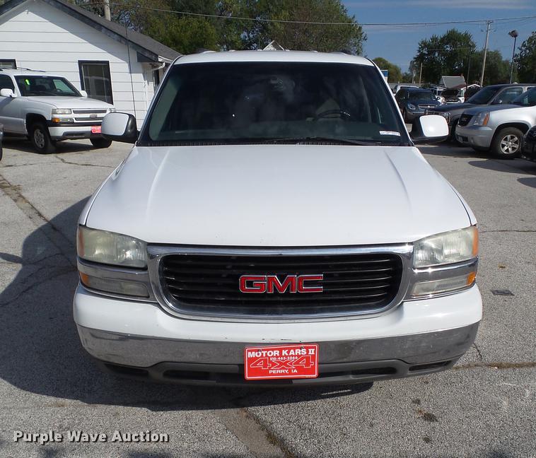 image for item DH9474 2004 GMC Yukon SUV