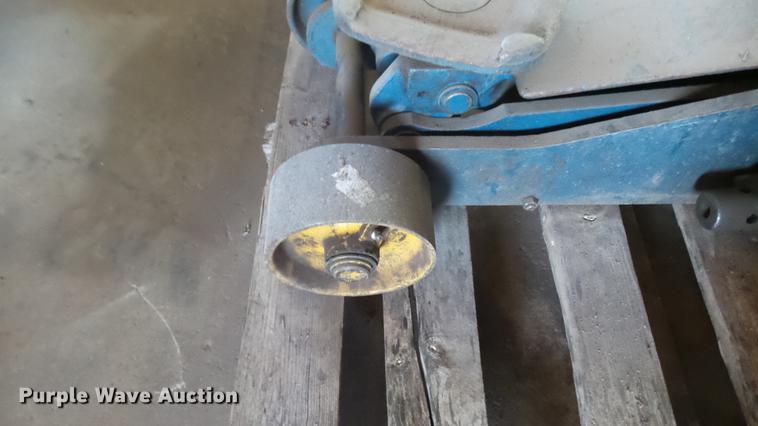 image for item DL9844 Walker 93662 floor jack