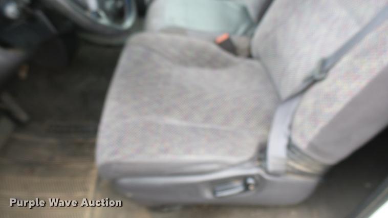 image for item DL9947 2000 Dodge Ram 1500 Quad Cab pickup truck