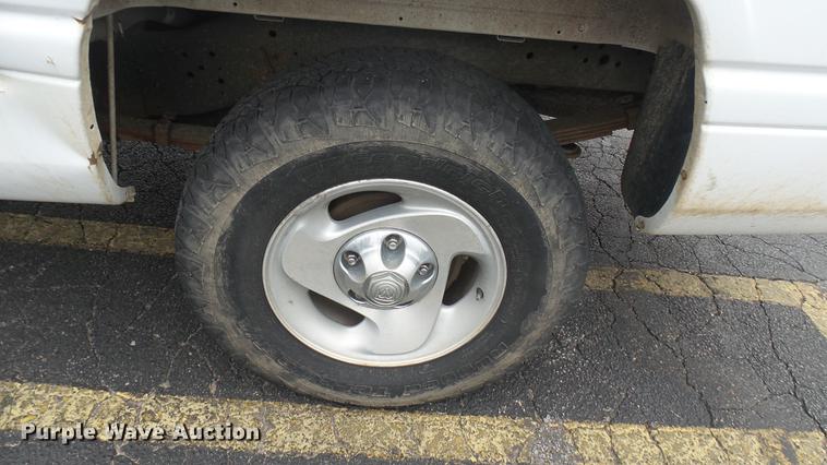 image for item DL9947 2000 Dodge Ram 1500 Quad Cab pickup truck