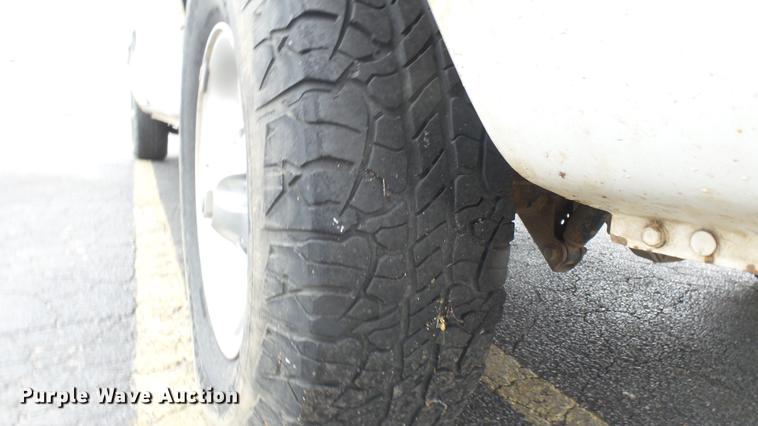 image for item DL9947 2000 Dodge Ram 1500 Quad Cab pickup truck