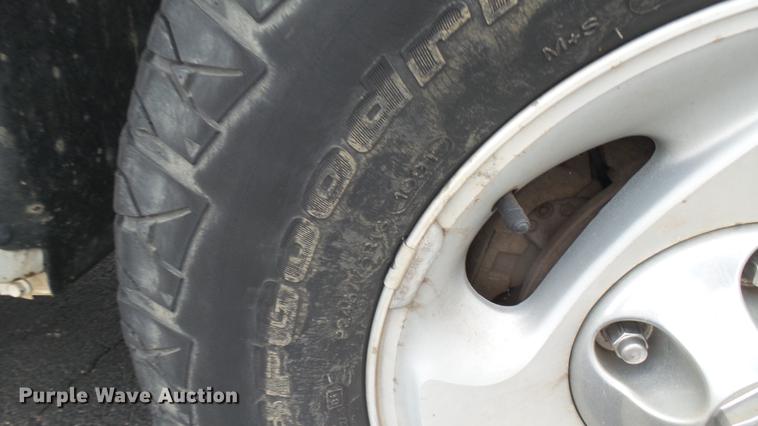 image for item DL9947 2000 Dodge Ram 1500 Quad Cab pickup truck