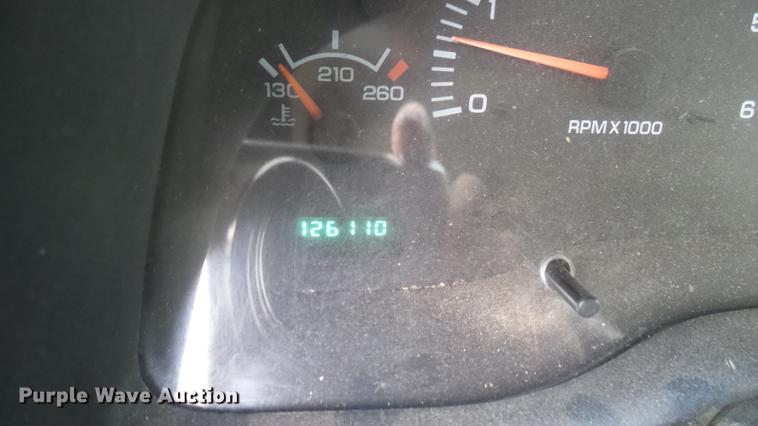 image for item DL9947 2000 Dodge Ram 1500 Quad Cab pickup truck