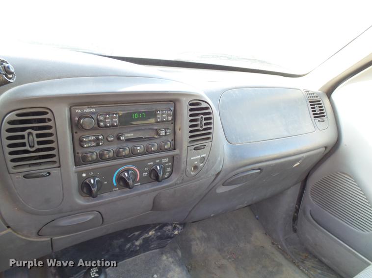 image for item DP9621 2001 Ford F150 pickup truck