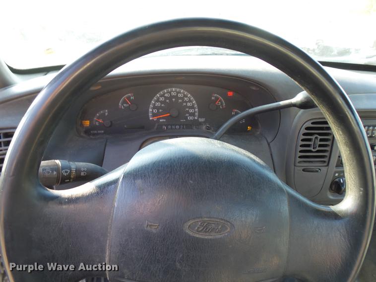 image for item DP9621 2001 Ford F150 pickup truck