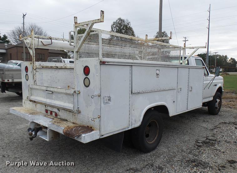 image for item DP9623 1997 Ford F450 Super Duty utility truck