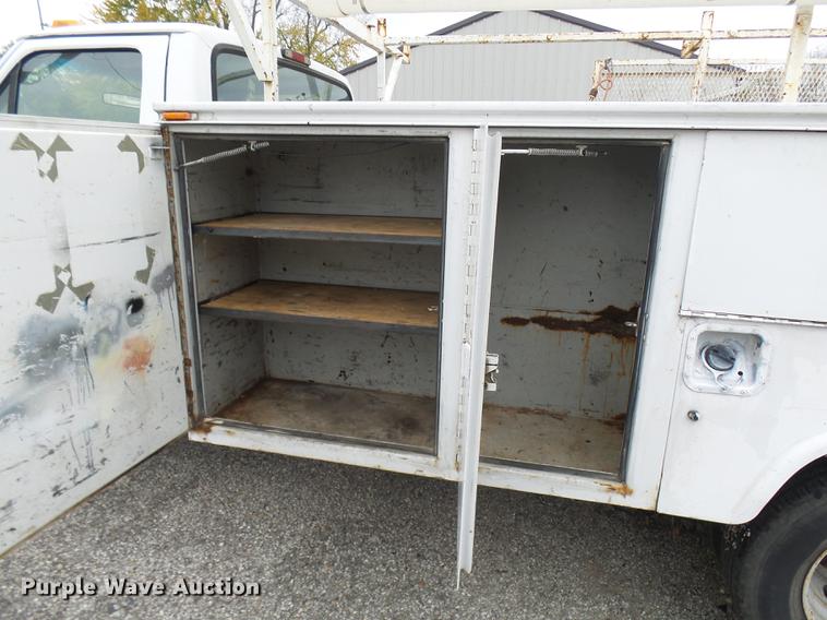 image for item DP9623 1997 Ford F450 Super Duty utility truck