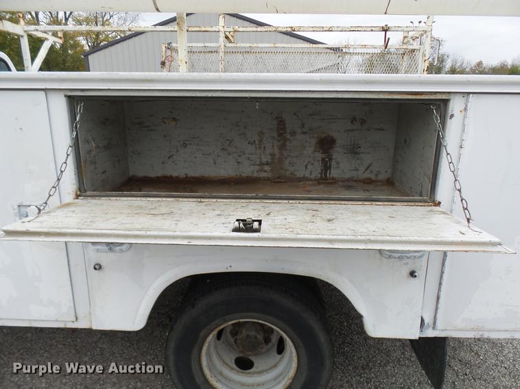 image for item DP9623 1997 Ford F450 Super Duty utility truck