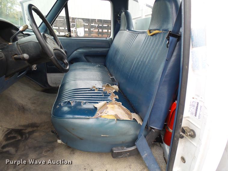 image for item DP9623 1997 Ford F450 Super Duty utility truck