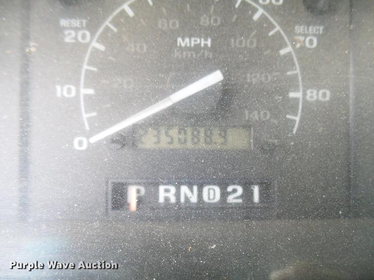 image for item DP9623 1997 Ford F450 Super Duty utility truck