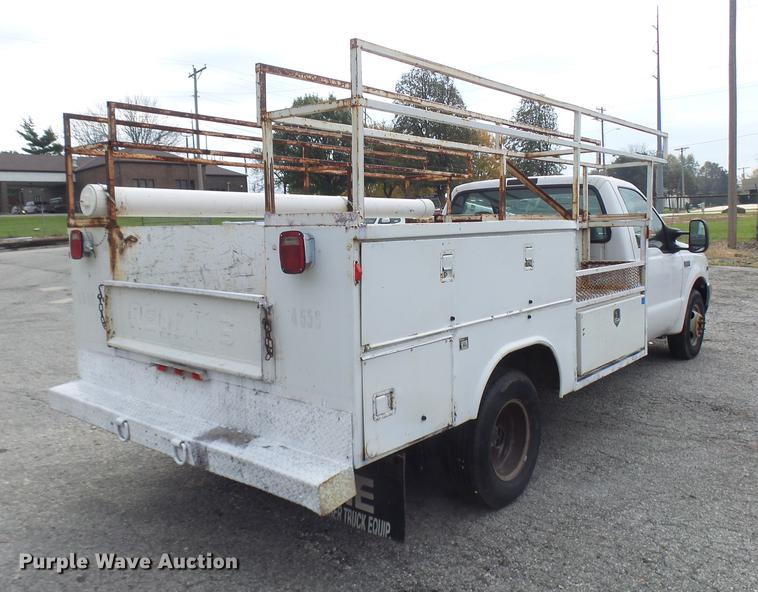 image for item DP9624 2002 Ford F350 Super Duty utility bed pickup truck