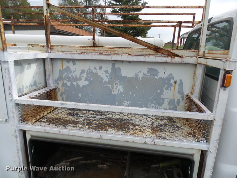 image for item DP9624 2002 Ford F350 Super Duty utility bed pickup truck