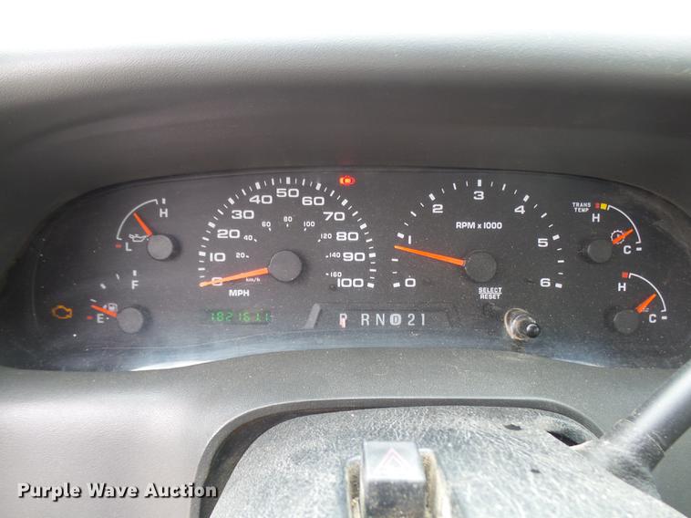 image for item DP9624 2002 Ford F350 Super Duty utility bed pickup truck