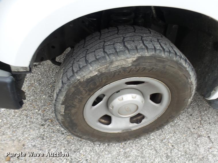 image for item DP9625 2008 Ford F350 Super Duty flatbed pickup truck