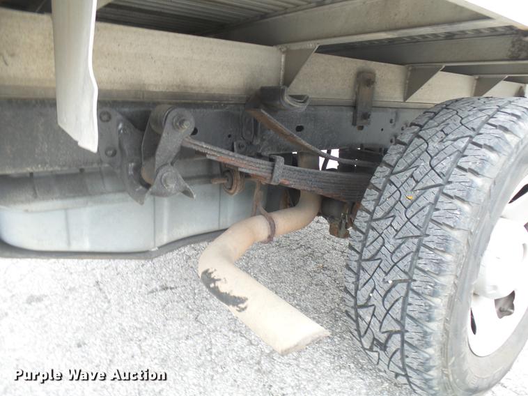 image for item DP9625 2008 Ford F350 Super Duty flatbed pickup truck