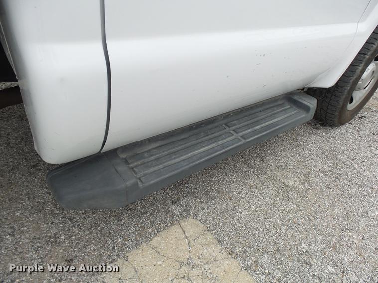 image for item DP9625 2008 Ford F350 Super Duty flatbed pickup truck