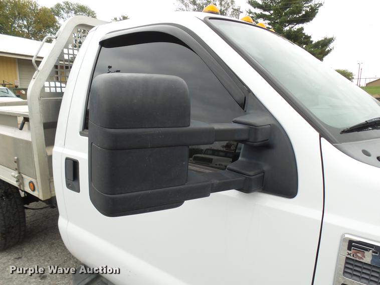 image for item DP9625 2008 Ford F350 Super Duty flatbed pickup truck