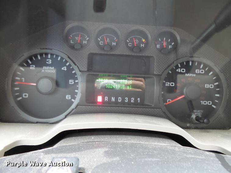 image for item DP9625 2008 Ford F350 Super Duty flatbed pickup truck