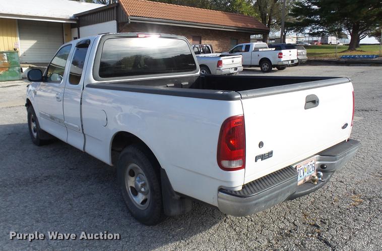 image for item DP9626 2001 Ford F150 SuperCab pickup truck