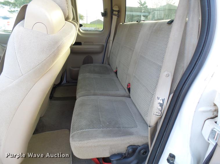 image for item DP9626 2001 Ford F150 SuperCab pickup truck