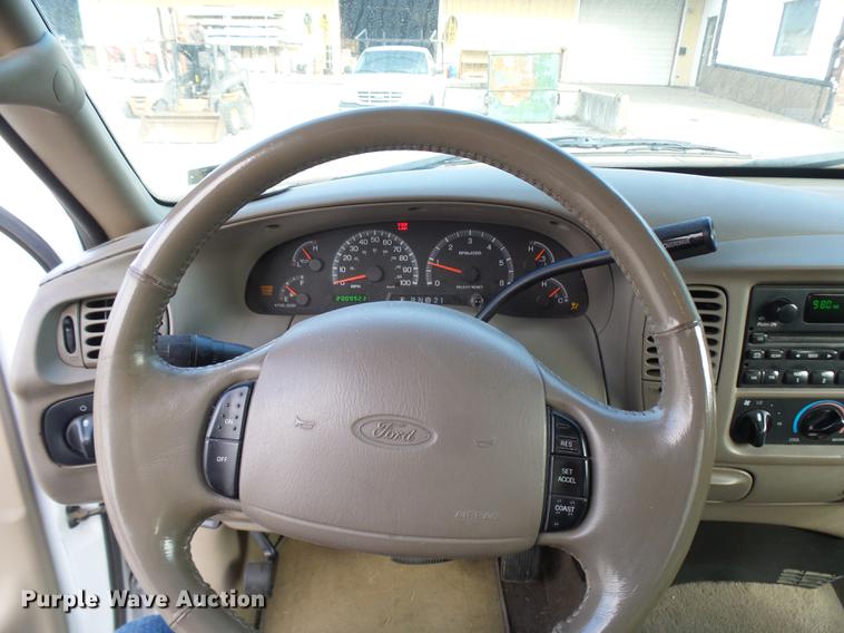 image for item DP9626 2001 Ford F150 SuperCab pickup truck