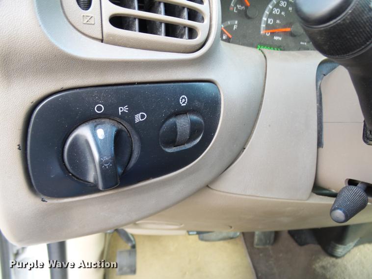 image for item DP9626 2001 Ford F150 SuperCab pickup truck