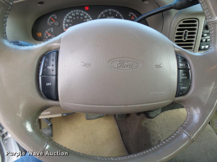 image for item DP9626 2001 Ford F150 SuperCab pickup truck