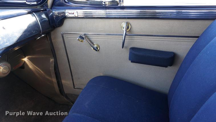 image for item DS9289 1947 Chrysler Windsor