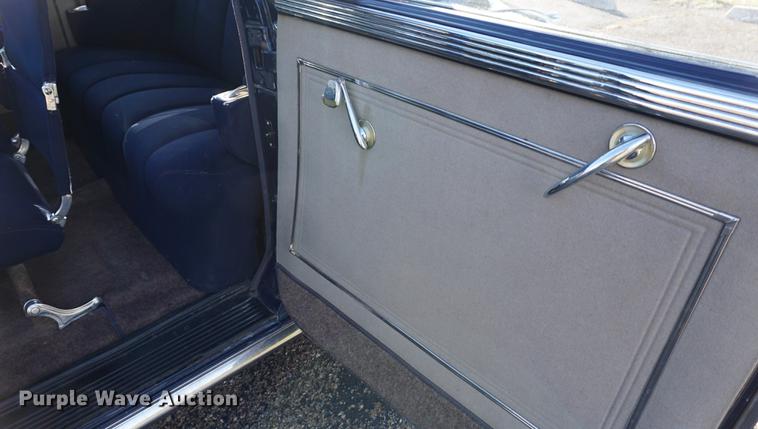 image for item DS9289 1947 Chrysler Windsor