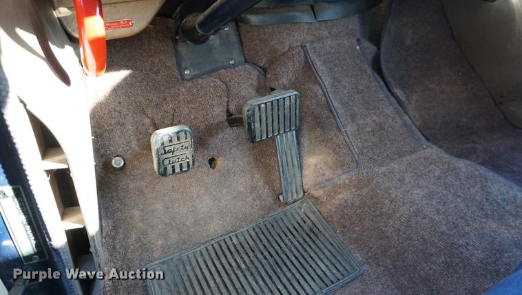 image for item DS9289 1947 Chrysler Windsor