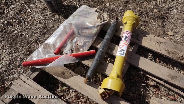 image for item DS9346 Farm Star 580 cement mixer