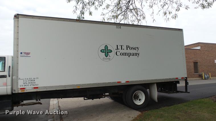 image for item DT9077 2001 GMC 6500 box truck